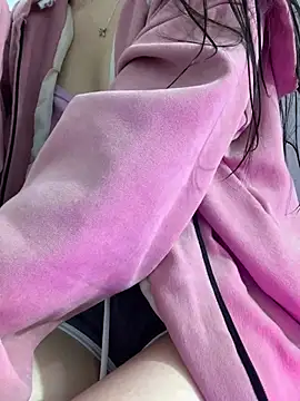 Snapshot of Vani_S2 chatting on 12-14-24, 12:23 Vani S2 online show from 12-14-24, 12:23