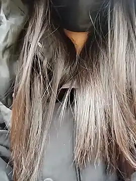 Snapshot of Vani_S2 chatting on 12-25-24, 02:35 Vani S2 online show from 12-25-24, 02:35