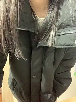 Snapshot of Vani_S2 chatting on 02-10-25, 03:21 Vani S2 online show from 02-10-25, 03:21