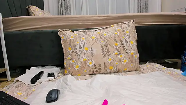 wowsquirtx online show from 02-26-25, 06:37