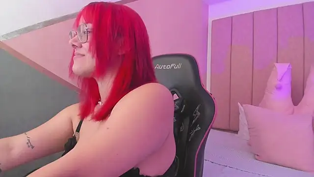 Snapshot of lilith_noahh chatting on 12-20-24, 04:09 lilith noahh online show from 12-20-24, 04:09