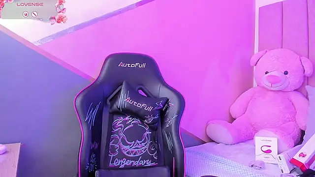 Snapshot of lilith_noahh chatting on 03-08-25, 06:54 lilith noahh online show from 03-08-25, 06:54