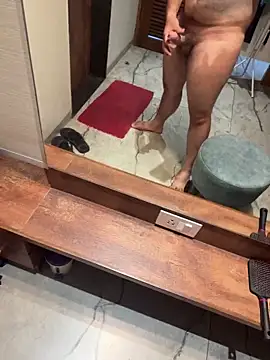 versatile guy01 online show from 10-02-25, 03:02