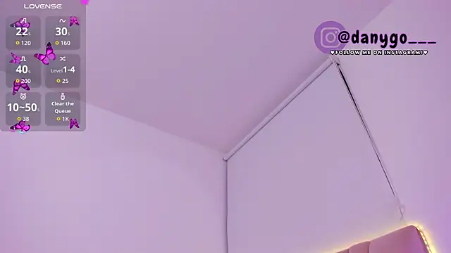 Snapshot of ZarianaEvanz chatting on 09-13-25, 11:04 ZarianaEvanz online show from 09-13-25, 11:04