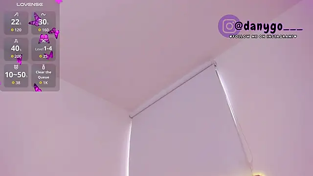 Snapshot of ZarianaEvanz chatting on 10-03-25, 09:12 ZarianaEvanz online show from 10-03-25, 09:12