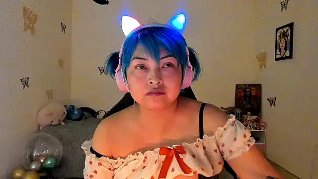 Shaddycute  online show from 09-16-25, 01:28