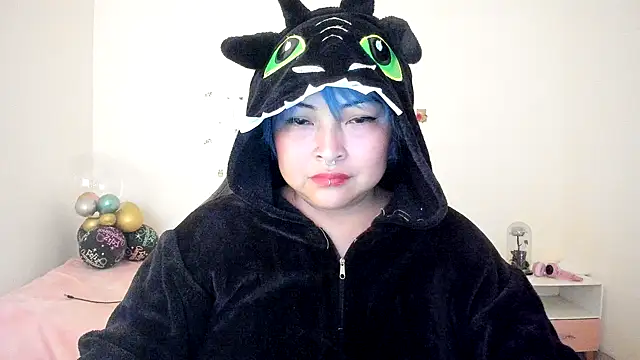 Shaddycute  online show from 10-08-25, 04:37