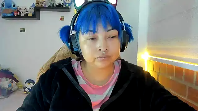 Shaddycute  online show from 10-30-25, 01:56