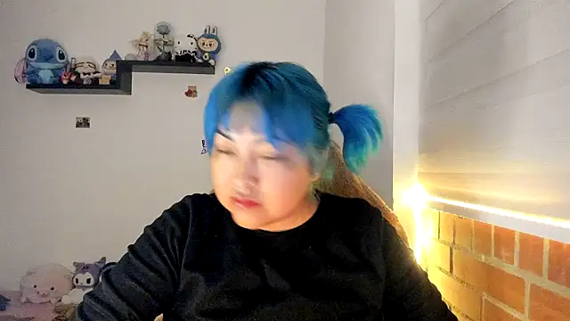 Shaddycute  online show from 12-18-25, 09:59