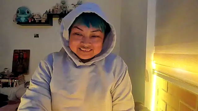 Snapshot of Shaddycute_ chatting on 01-07-26, 02:52 Shaddycute online show from 01-07-26, 02:52