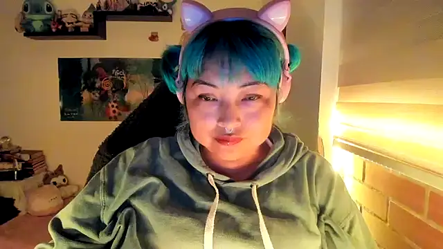 Snapshot of Shaddycute_ chatting on 02-03-26, 01:37 Shaddycute online show from 02-03-26, 01:37