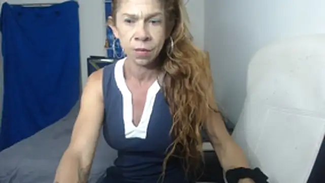 Antonella borja online show from 10-29-25, 04:48