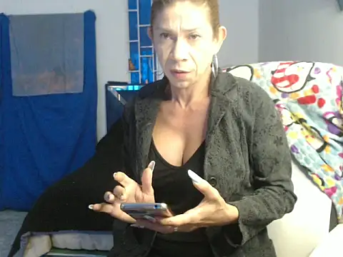 Antonella borja online show from 11-10-25, 04:50