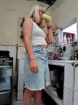 florecita9 online show from 02-11-25, 01:30