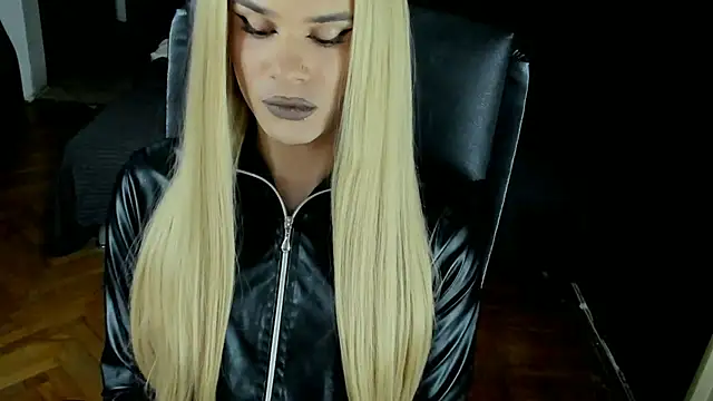 EvelynLexy online show from 09-30-25, 05:18