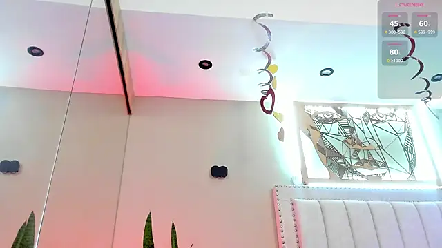 Snapshot of _nina_sweet chatting on 02-14-25, 06:08 nina sweet online show from 02-14-25, 06:08