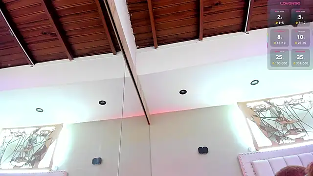 Snapshot of _nina_sweet chatting on 10-25-25, 01:18 nina sweet online show from 10-25-25, 01:18