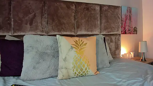 Snapshot of Salomesimos1 chatting on 02-17-25, 12:38 Salomesimos1 online show from 02-17-25, 12:38