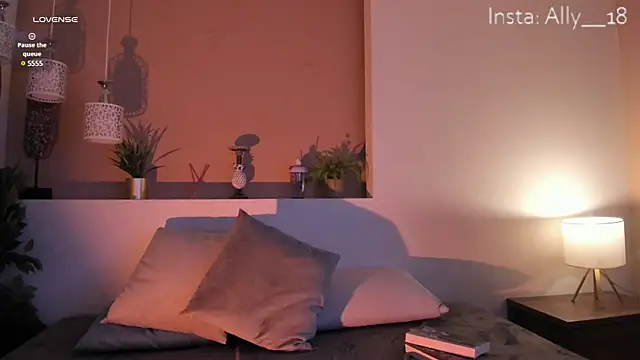 Snapshot of Ally_addams chatting on 03-07-25, 07:19 Ally addams online show from 03-07-25, 07:19