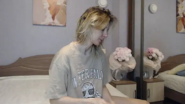 AvelinaLeoni online show from 01-20-25, 06:21