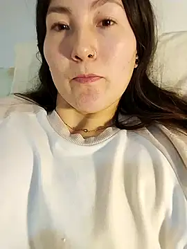 Snapshot of Elle_Lee_ chatting on 02-11-25, 03:08 Elle Lee  online show from 02-11-25, 03:08