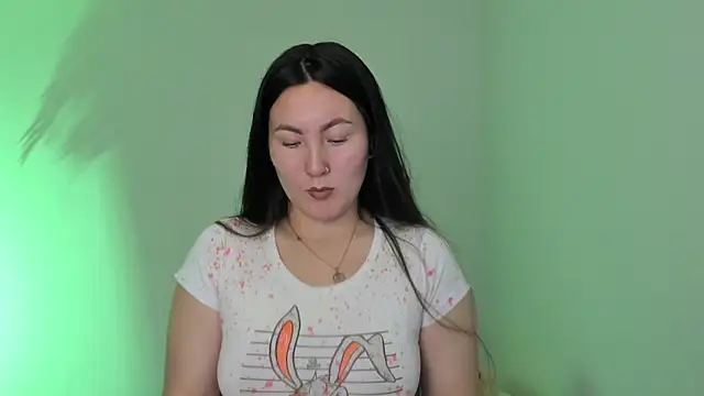 Snapshot of Elle_Lee_ chatting on 02-27-25, 04:32 Elle Lee  online show from 02-27-25, 04:32