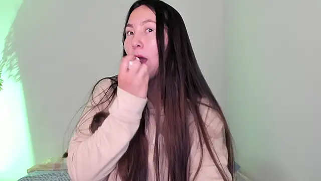 Snapshot of Elle_Lee_ chatting on 02-27-25, 09:47 Elle Lee  online show from 02-27-25, 09:47