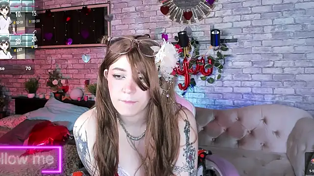 Snapshot of Alex_Howell chatting on 02-07-25, 03:12 Alex Howell online show from 02-07-25, 03:12