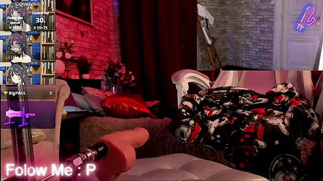 Snapshot of Alex_Howell chatting on 02-19-25, 03:39 Alex Howell online show from 02-19-25, 03:39