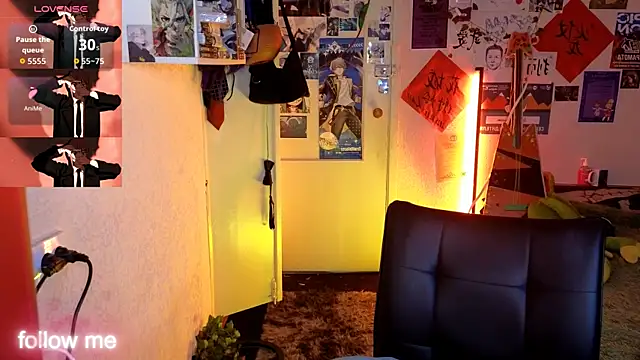 Alex Howell online show from 11-18-25, 08:24