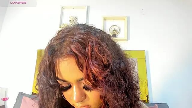 vahiolet fuentes online show from 12-16-25, 03:00