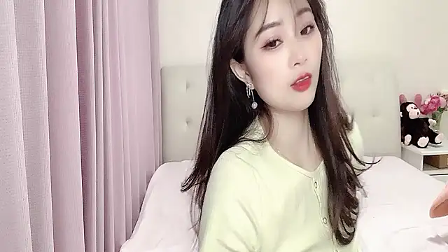 aisha123123 online show from 03-09-25, 01:56