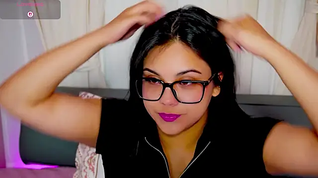 Snapshot of Sophia_wilsonn_ chatting on 09-11-25, 11:10 Sophia wilsonn online show from 09-11-25, 11:10