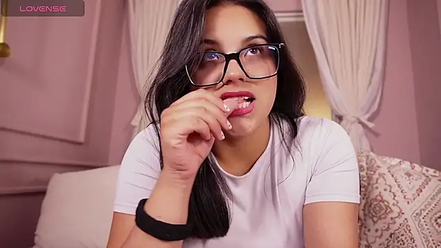 Sophia wilsonn  online show from 02-17-26, 05:19