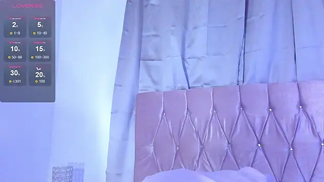 Ashley piinkk  online show from 12-30-24, 07:15