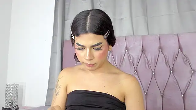 Ashley piinkk  online show from 02-20-25, 07:23