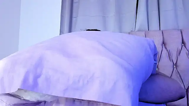 Ashley piinkk  online show from 02-25-25, 07:20