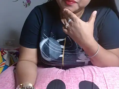 Snapshot of TASHa009 chatting on 01-06-25, 06:31 TASHa009 online show from 01-06-25, 06:31