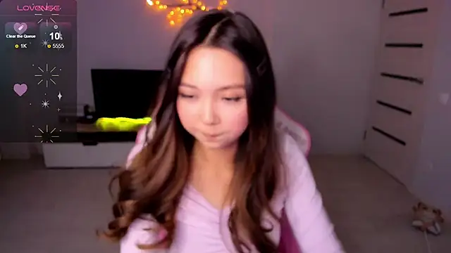 Snapshot of Fluffy_Rose chatting on 10-01-25, 11:49 Fluffy Rose online show from 10-01-25, 11:49