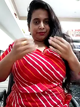 Snapshot of Rasmalai786 chatting on 02-06-26, 10:40 Rasmalai786 online show from 02-06-26, 10:40