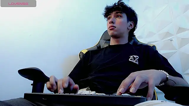 Jake tripp online show from 03-20-25, 04:51