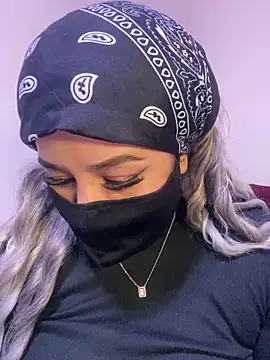 Snapshot of mari_layali chatting on 12-14-24, 08:08 mari layali online show from 12-14-24, 08:08