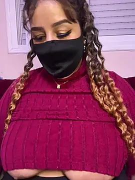 Snapshot of mari_layali chatting on 01-02-25, 07:51 mari layali online show from 01-02-25, 07:51