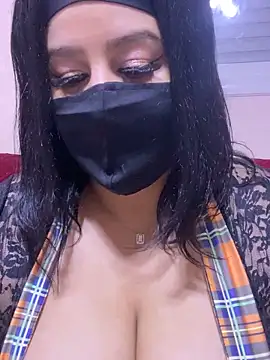 Snapshot of mari_layali chatting on 03-07-25, 01:42 mari layali online show from 03-07-25, 01:42