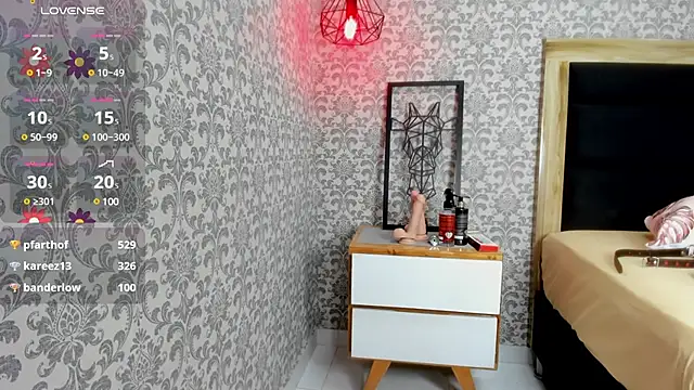 lizziemontana2 online show from 02-10-25, 10:30