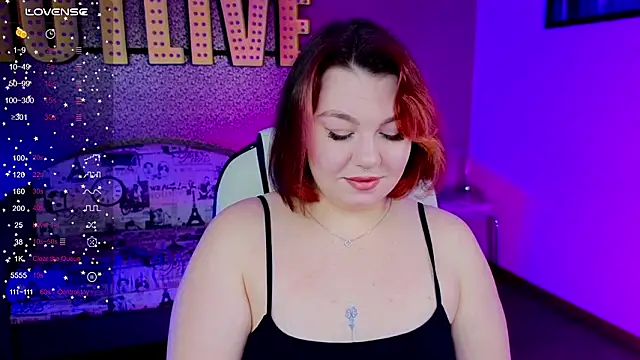 Snapshot of Lilumytrend chatting on 02-15-26, 06:10 Lilumytrend online show from 02-15-26, 06:10