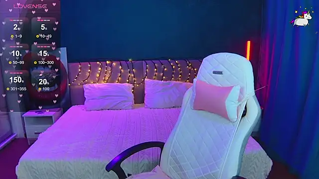 Snapshot of Lilumytrend chatting on 02-22-26, 06:02 Lilumytrend online show from 02-22-26, 06:02