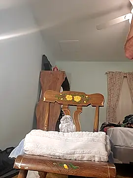 Snapshot of bigballs9 chatting on 12-02-24, 02:42 bigballs9 online show from 12-02-24, 02:42