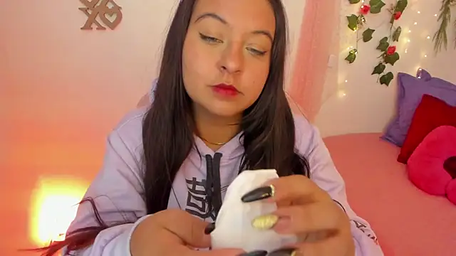 Sweet Chloe06 online show from 02-11-25, 10:50