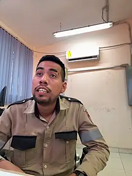 EnriquePersian197 online show from 03-10-25, 06:56